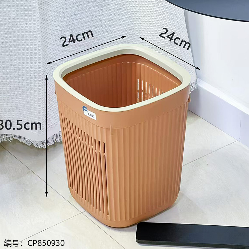 1673 Hollowed paper trash can