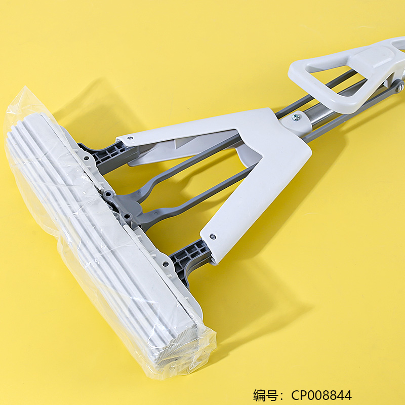 601 Folding Mop