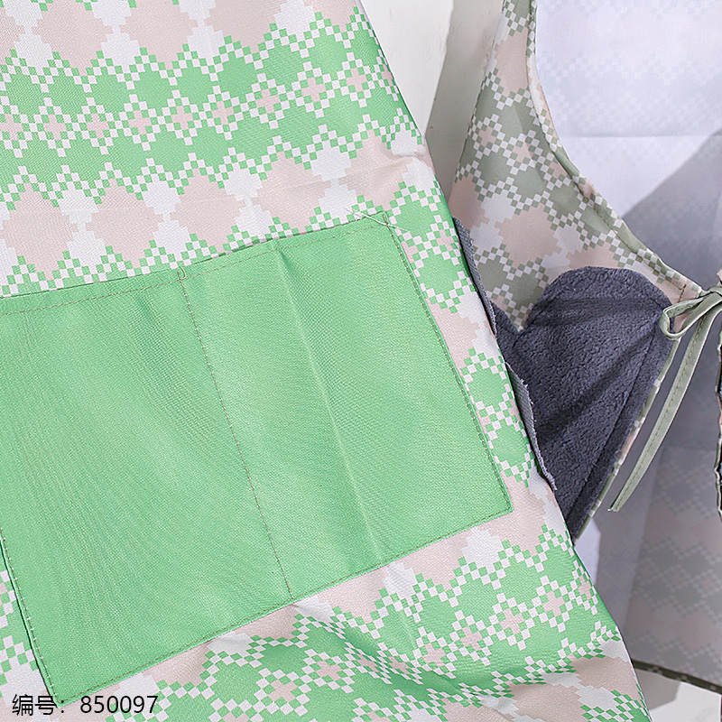 815 Wipeable Neck-Hanging Plaid Apron / Premium Packaging